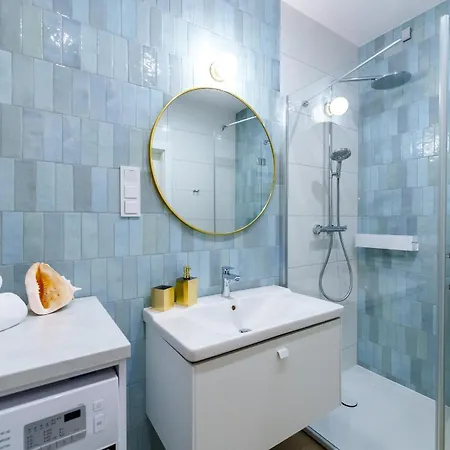 Polanki Aqua Family Retreat - Comfort, Wellness & Pool شقة *