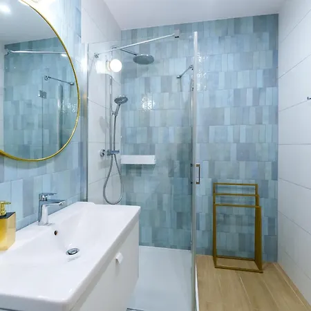 Polanki Aqua Family Retreat - Comfort, Wellness & Pool شقة