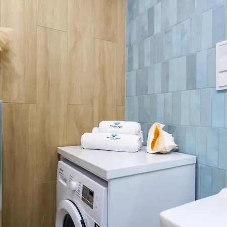 Polanki Aqua Family Retreat - Comfort, Wellness & Pool شقة *